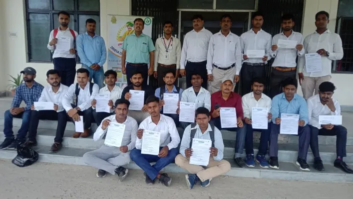 अयोध्या : प्लेसमेंट पाकर खिले चेहरे, 19 छात्रों को इस कंपनी ने दी जॉब