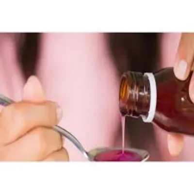 वाराणसी : रेलवे स्टेशन पर पकड़ी गयी अवैध कफ सिरप की 3355 बोतलें, नशे के लिए होता है इस्तेमाल
