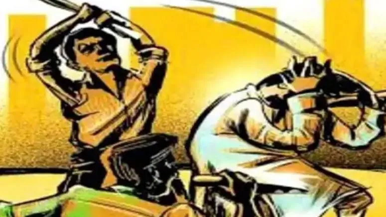 पीलीभीत: दबंगों के हौसले बुलंद, लाठी डंडों से बुजुर्ग को पीटा, चेन भी लूटी