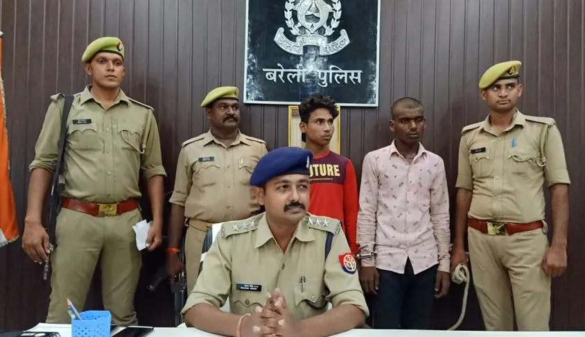 बरेली: व्यापारी से लूट में मास्टरमाइंड निकला नौकर, दो गिरफ्तार