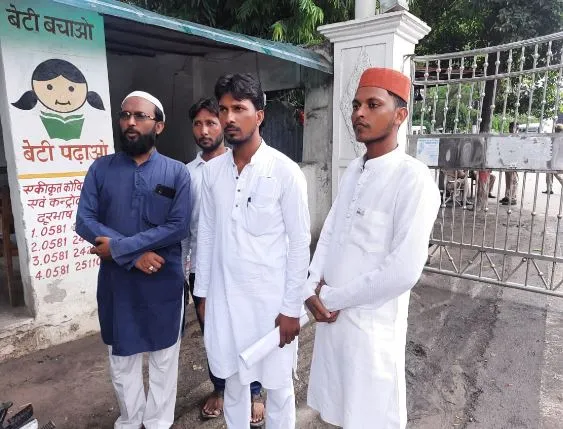 बरेली: मोहर्रम के दौरान टूटी सड़कें बन सकती हैं मुसीबत, दुरुस्त कराने की मांग, दिया ज्ञापन