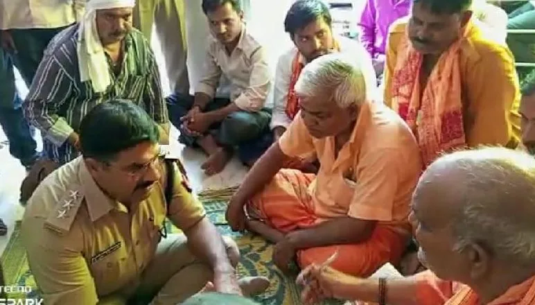 लखीमपुर-खीरी: लिलौटीनाथ मंदिर के महंत से विधायक ने की हाथापाई, चार घंटे बंद रहे कपाट