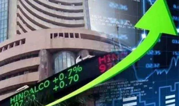 Stock Market: शेयर बाजार में बढ़त के साथ इस तरह हुई कारोबार की शुरूआत 