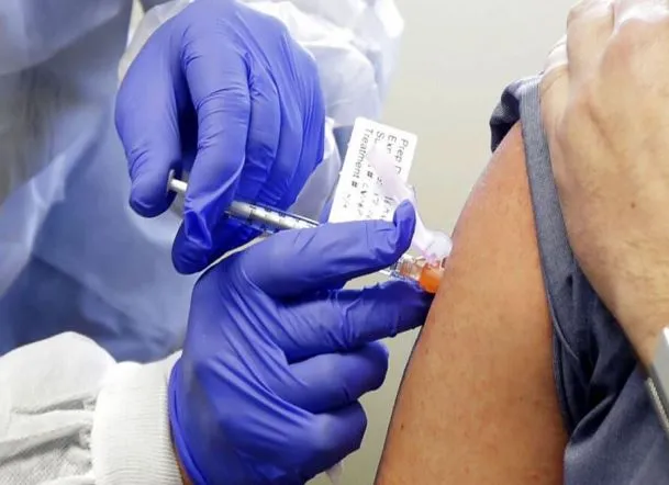 राष्ट्रीय कोविड टीकाकरण अभियान, देश में 203.60 करोड़ से अधिक लगे टीके