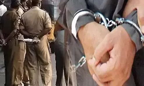 सेक्स के जाल में फंसाकर वसूली करने वाले दो भाई गिरफ्तार : पुलिस
