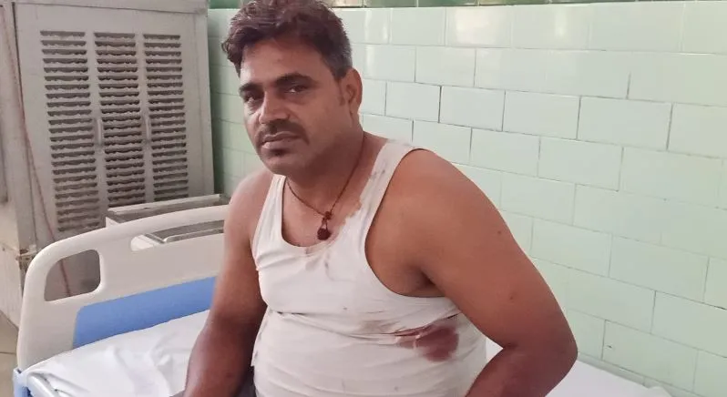 बरेली: पिकअप और डीसीएम की टक्कर, ड्राइवर सहित गाड़ी मालिक गंभीर रूप से घायल