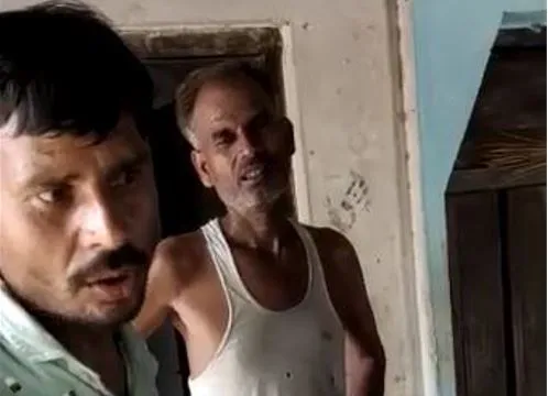 पीलीभीत: कोटेदार ने की राशन की घटतौली, वीडियो वायरल