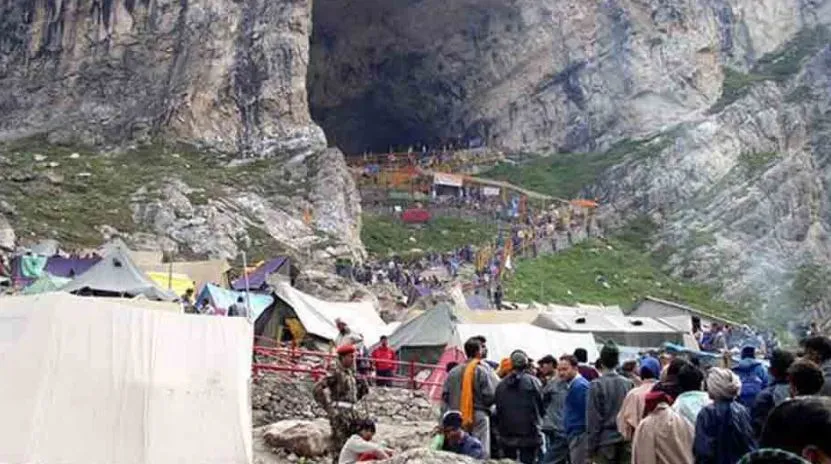 अमरनाथ यात्रा : जम्मू से करीब 6,000 श्रद्धालुओं का जत्था अमरनाथ आधार शिविरों के लिए हुआ रवाना