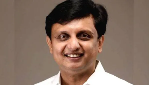 केंद्रीय मंत्रियों को राष्ट्रीय राजमार्गों के गड्ढों को भरवाना चाहिए: पीए मोहम्मद रियाज़ 