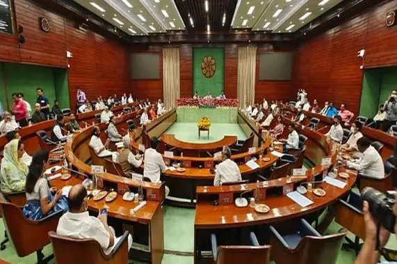 Parliament Session: सर्वदलीय बैठक में पीएम की गैरमौजूदगी पर बरसी कांग्रेस, पूछा-क्यों नहीं आए प्रधानमंत्री मोदी