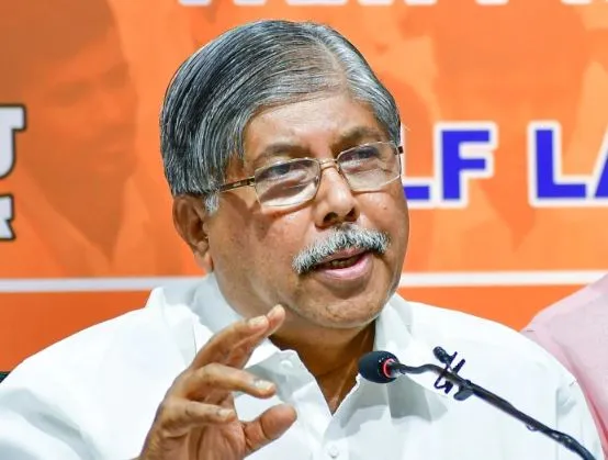 राष्ट्रपति चुनाव में कांग्रेस के कुछ विधायक अपने विवेक से मतदान करेंगे: चंद्रकांत पाटिल