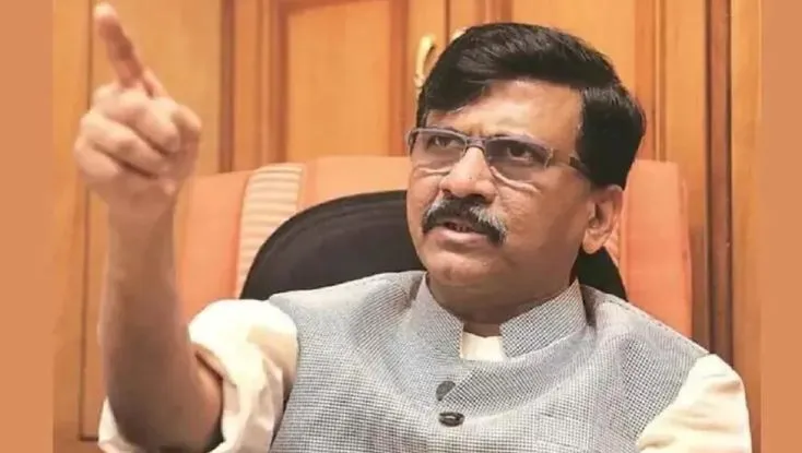 पार्टी अपने चुनाव चिह्न और संगठन पर नियंत्रण की खातिर लड़ाई के लिए तैयार : संजय राउत