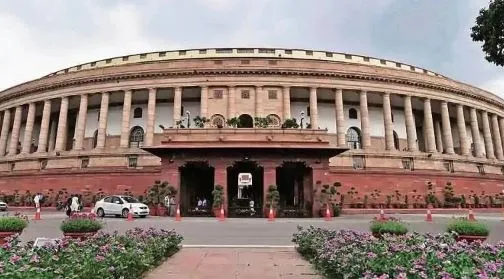 राज्यसभा में विपक्ष का जोरदार हंगामा, सदन की कार्यवाही 2:00 बजे तक स्थगित