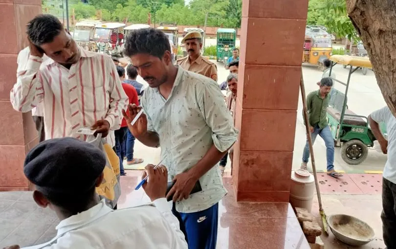 मथुरा: ई-रिक्शा चालकों का वृंदावन में प्रवेश होगा बंद