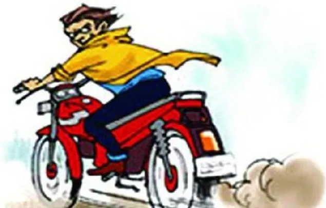 बरेली: घर के सामने से स्कूटी चोरी, पूरी घटना सीसीटीवी में हुई कैद