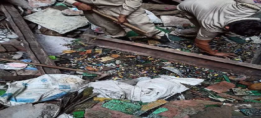 उत्तर पूर्वी दिल्ली में इमारत ढहने से एक व्यक्ति की मौत