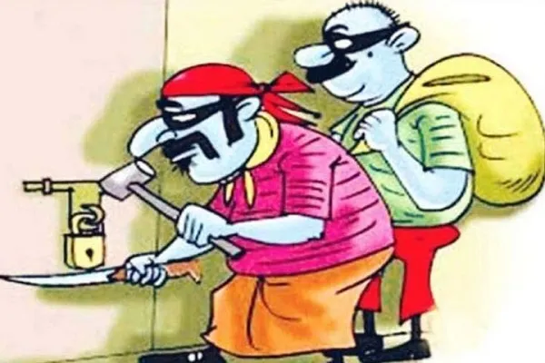 मुरादाबाद : राजकीय पॉलिटेक्निक कॉलेज  की सुरक्षा में सेंध, चोरों ने लाखों का माल समेटा