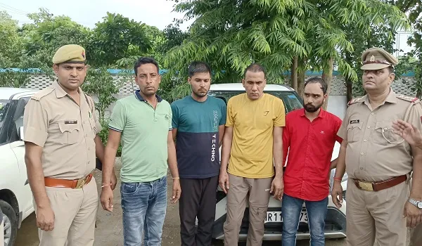 मुरादाबाद : लेखपाल भर्ती परीक्षा में तीन सॉल्वर और एक नकलची गिरफ्तार