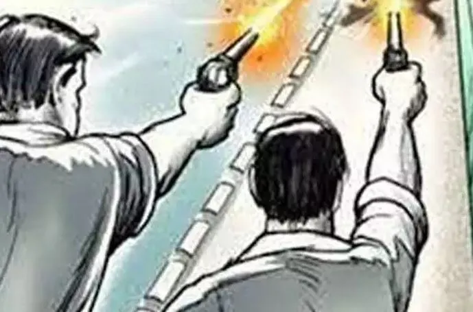 लखीमपुर-खीरी: चौकीदारों की पिटाई कर बदमाश ईंट भट्ठे से लूट ले गए ट्रैक्टर, फायरिंग कर फैलाई दहशत