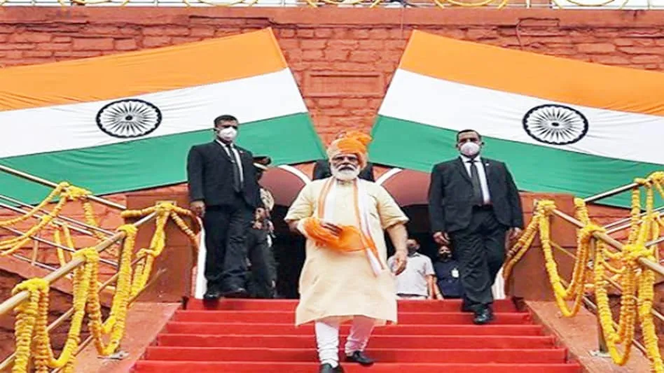 हर घर तिरंगा आंदोलन: PM Modi ने 13 से 15 अगस्त के बीच तिरंगा फहराने का किया आग्रह