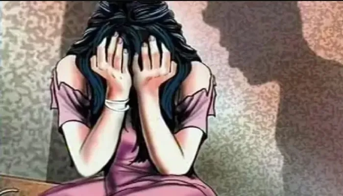 बुलंदशहर : दुष्कर्म पीड़िता का रिश्ता अश्लील फोटो भेजकर तुड़वाया, सदमे में है परिवार