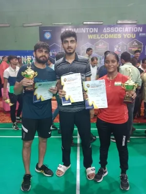 गोरखपुर : यूपी ईस्ट जोन बैडमिन्टन टूर्नामेंट में रेलवे के खिलाड़ियों ने लहराया परचम