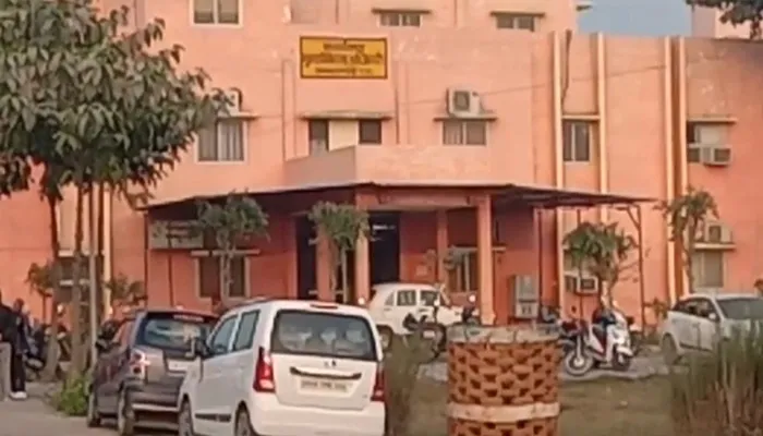 हरदोई: एम्बुलेंस घोटाला, फर्जी केस दिखा कर सरकार को लगाई करोड़ों की चपत, जांच में हुआ खुलासा