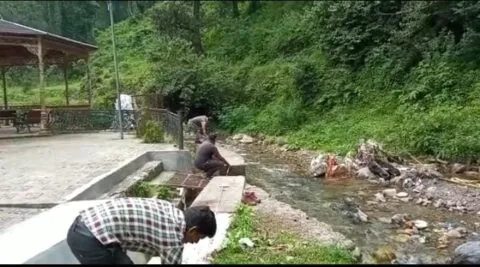 भवाली: शिप्रा नदी में कूड़ा व सीवर बहाने वालों के खिलाफ हो सख्त कार्रवाई, सीडीओ ने दिए निर्देश