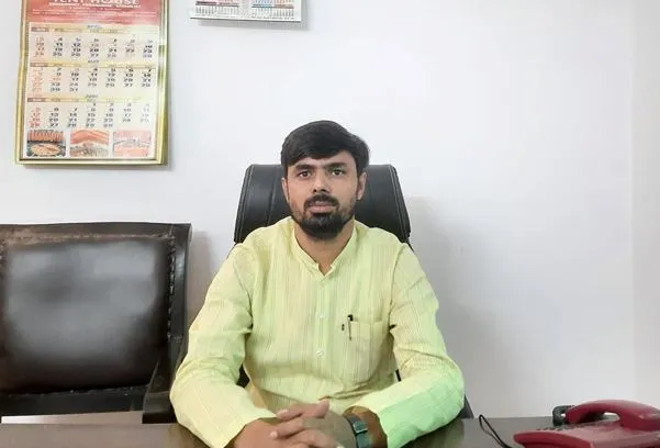 बरेली: बीजेपी सरकार सरकारी एजेंसियों का दुरुपयोग कर सोनिया गांधी और राहुल गांधी को परेशान कर रही- मिर्जा अशफाक सकलैनी