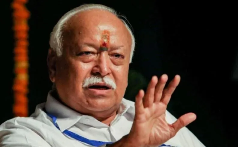 जनसंख्या नियंत्रण और धर्मांतरण की बहस के बीच आरएसएस प्रमुख का बड़ा बयान, कहा- सिर्फ खाना, पीना और आबादी बढ़ाना…