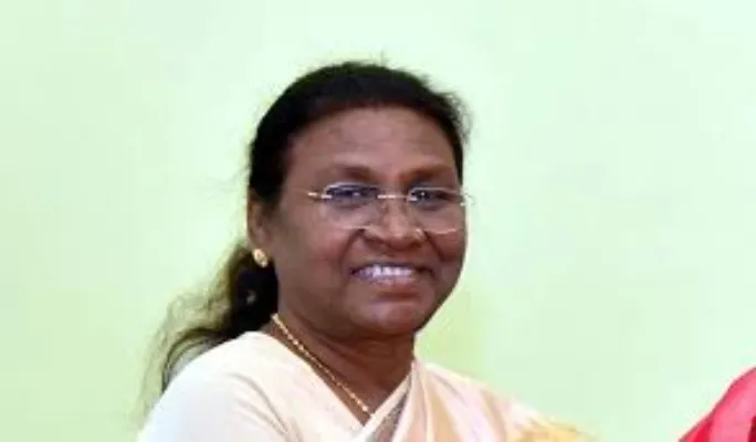 लखनऊ : सीएम योगी के रात्रिभोज में द्रौपदी मुर्मू मांगेगीं समर्थन, जानें किन नेताओं से करेंगी मुलाकात