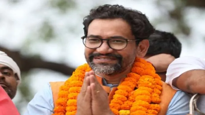 आजमगढ़ : अखिलेश यादव को लेकर सांसद निरहुआ ने कही बड़ी बात, डबल इंजन सरकार पर जताया भरोसा