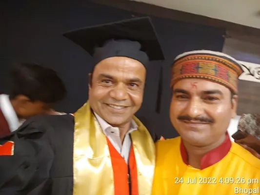 गोरखपुर : इस रियल कैरेक्टर पर फिल्म बनाएंगे बालीवुड अभिनेता राजपाल यादव, किया ऐलान