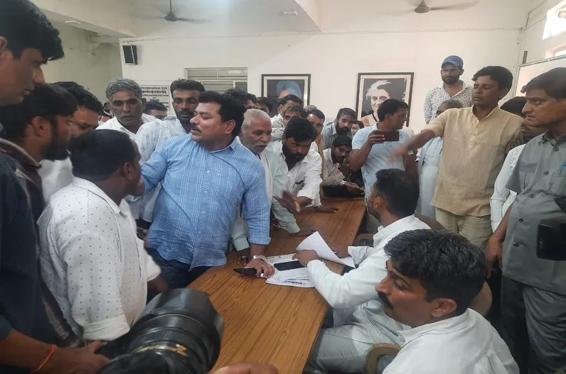 पुलिस ने चोरी का बकरा 2 हजार रुपए में बेचा !, BJP ने की ‘बकरा-गधा चोर निवारण प्रकोष्ठ’ खोलने की मांग