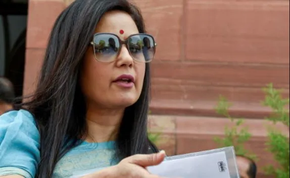 देवी काली पर टिप्पणी से विवाद के बाद टीएमसी महुआ मोइत्रा को कर सकती है आगाह