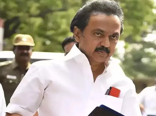 चिकित्सा उपकरणों, ई-फार्मेसी के नियमन संबंधी विधेयक लाने पर विचार कर रही है सरकार 