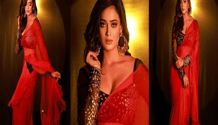 रेड साड़ी में Shweta Tiwari ने दिए कातिलाना पोज, लगीं बला की खूबसूरत