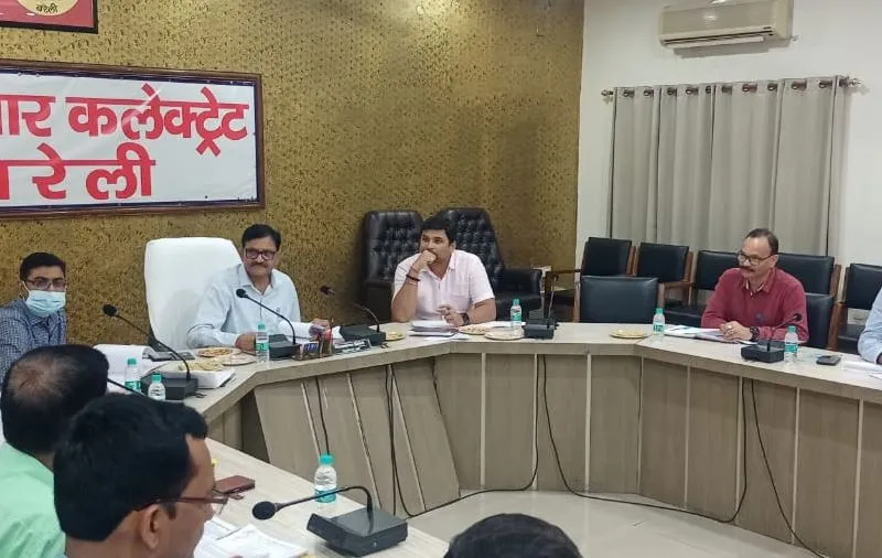 बरेली: अब लेखपाल करेंगे प्रधानमंत्री आवासों का सर्वे- डीएम