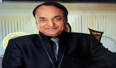 मुरादाबाद: सेवाओं की पोटली लेकर अरविंद गोयल लखनऊ रवाना, मुख्यमंत्रियों को दान करेंगे संपत्ति
