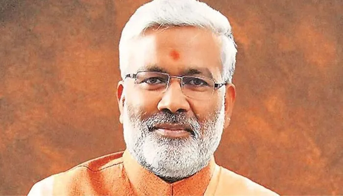 देवरिया : स्वतंत्रदेव सिंह ने राष्ट्र निर्माण में डॉक्टर मुखर्जी के योगदान की दिलाई याद