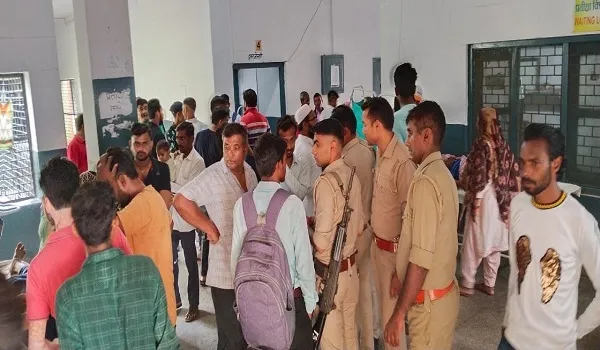 अमरोहा : जंगल में घास काटने गई महिला को कुत्तों ने नोंच खाया, गंभीर