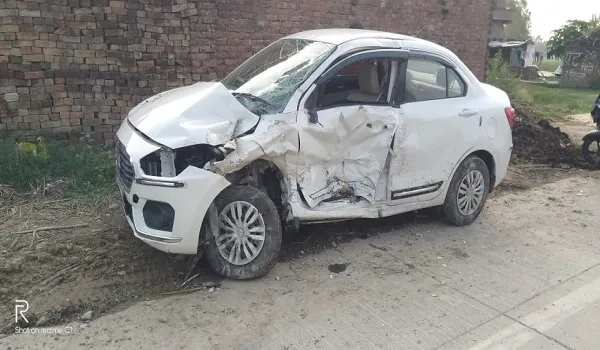 बिजनौर : तेज रफ्तार से आ रहे पिकअप ने कार को मारी टक्कर, महिला की मौत, पति गंभीर