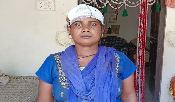 संभल: मर्दानी बनी बेटी ने पिता के घर में घुसे बदमाश को दबोचा, ग्रामीणों ने धुना