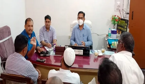 संभल : वसूली में पिछड़े दो अमीनों को लगी फटकार, तहसीलदार ने एक का कराया बस्ता जमा