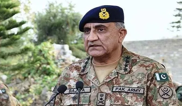 Pakistan: ISI प्रमुख ने अपने कमांडरों को राजनीति से दूर रहने के लिए जारी किए कड़े आदेश