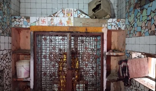 रामपुर : मंदिर के ताले तोड़कर दान पात्र से हजारों की चोरी, दी तहरीर