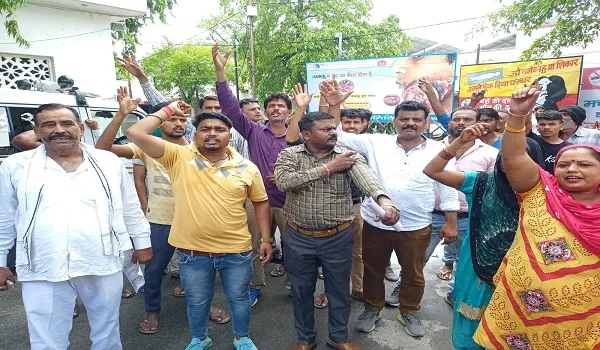 मुरादाबाद : भावाधस ने उठाई सफाई कर्मचारियों को नियमित करने और 15 हजार रुपए वेतन दिलाने की मांग