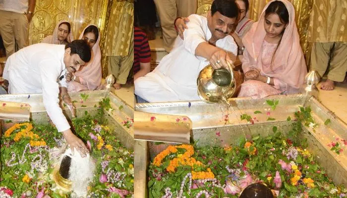 वाराणसी: प्रसपा अध्यक्ष शिवपाल यादव ने सपरिवार लगाई बाबा विश्वनाथ के दरबार में हाजिरी, किए दर्शन-पूजन