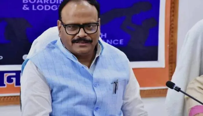 यूपी: अब उप मुख्यमंत्री बृजेश पाठक जाएंगे दिल्ली, नराजगी की अटकलों के बीच किए गए तलब