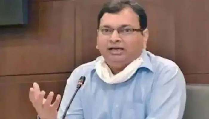 अपर मुख्य सचिव अमित मोहन प्रसाद की बढ़ती जा रही हैं मुश्किलें, अब हाईकोर्ट ने किया तलब